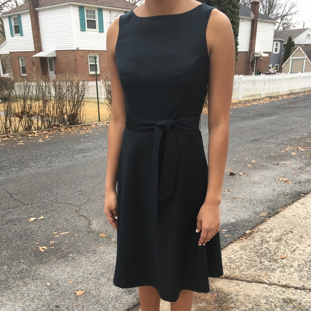 Black Mossimo sleeveless classic sheath dress